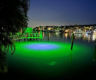 Blue/Green Mega-Watt Iris Underwater LED Lighting System (40 foot power cord)
